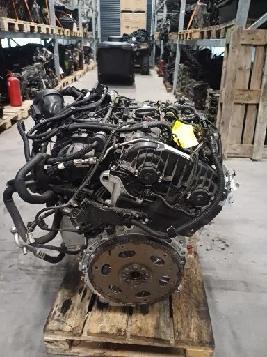 BMW 750i F01 N63B44O0 Engine 2013